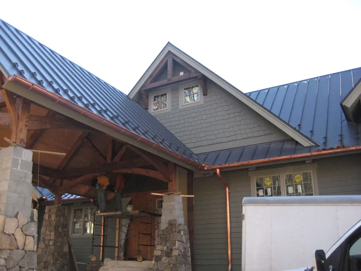 Craftsman Roofing team delivering quality roofing work in Edgewater